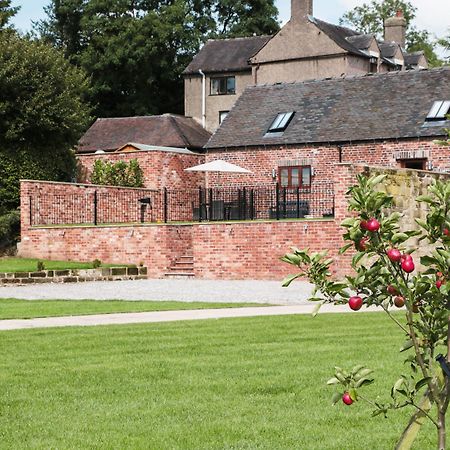 Вилла Manor Barn Fulford  Экстерьер фото